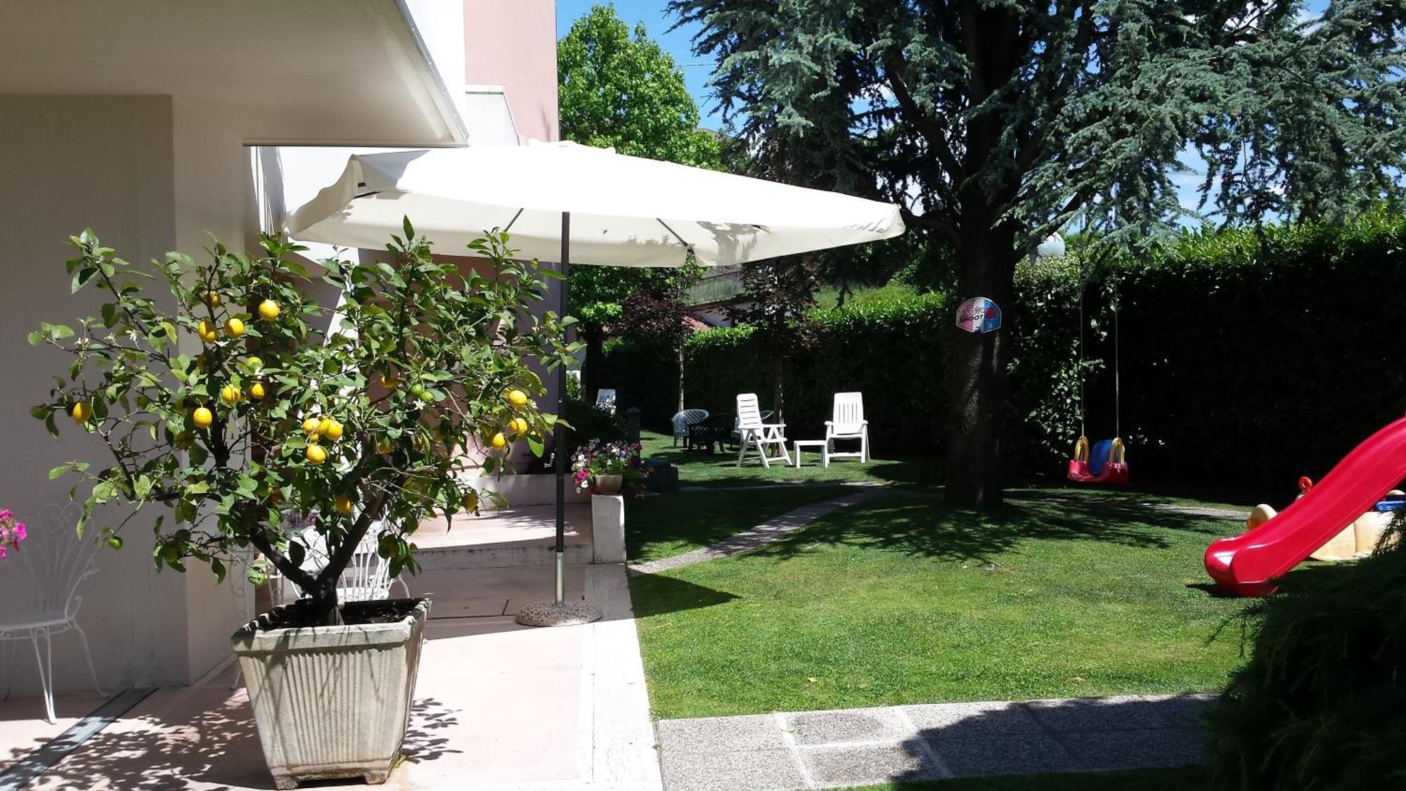 B&B Villa Bianca Sona Zewnętrze zdjęcie